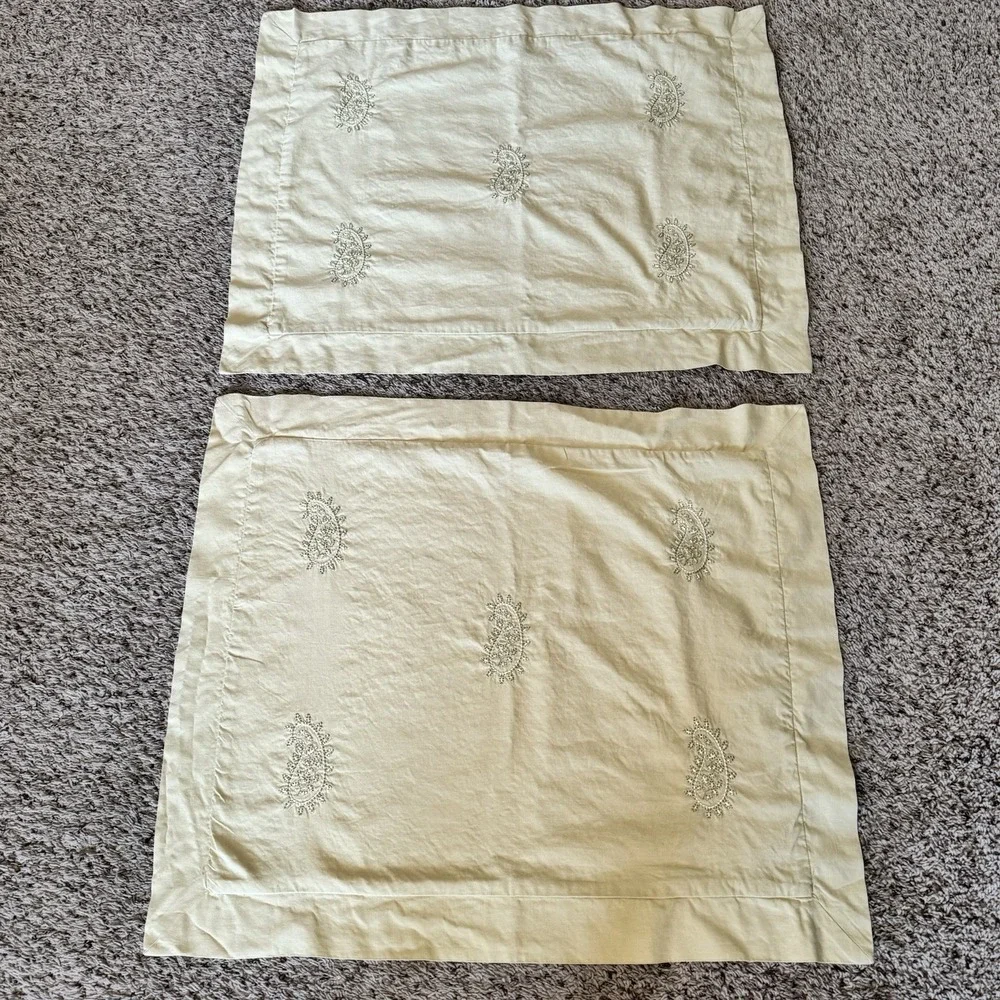 Pottery‎ Barn Standard Pillow Shams Set Of 2 25x29 Creamy Yellow Linen Paisley